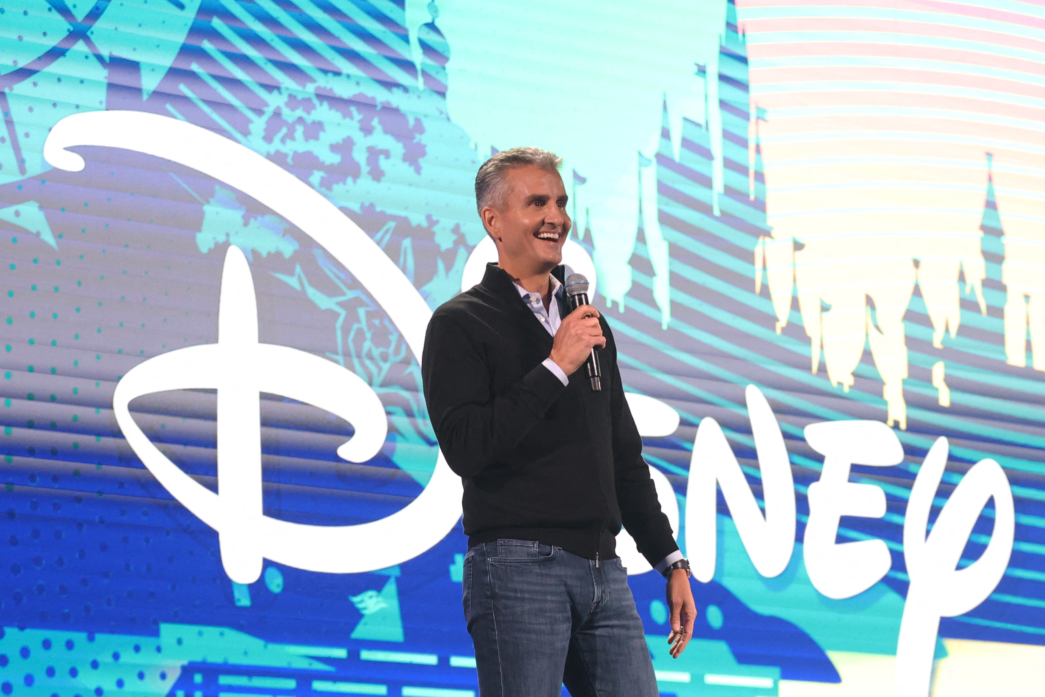 Josh D'Amaro — De Disneyland à la tête de Disney
